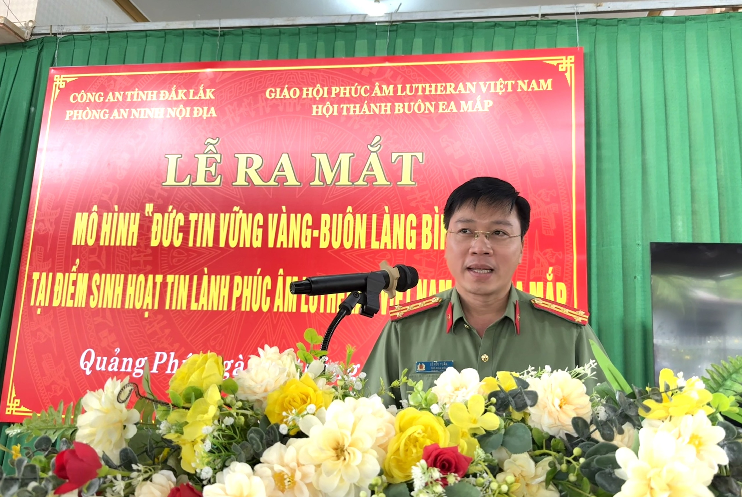 đại tá Lê Hữu Tuấn – Phó Giám đốc Công an tỉnh Đắk Lắk phát biểu tại lễ ra mắt